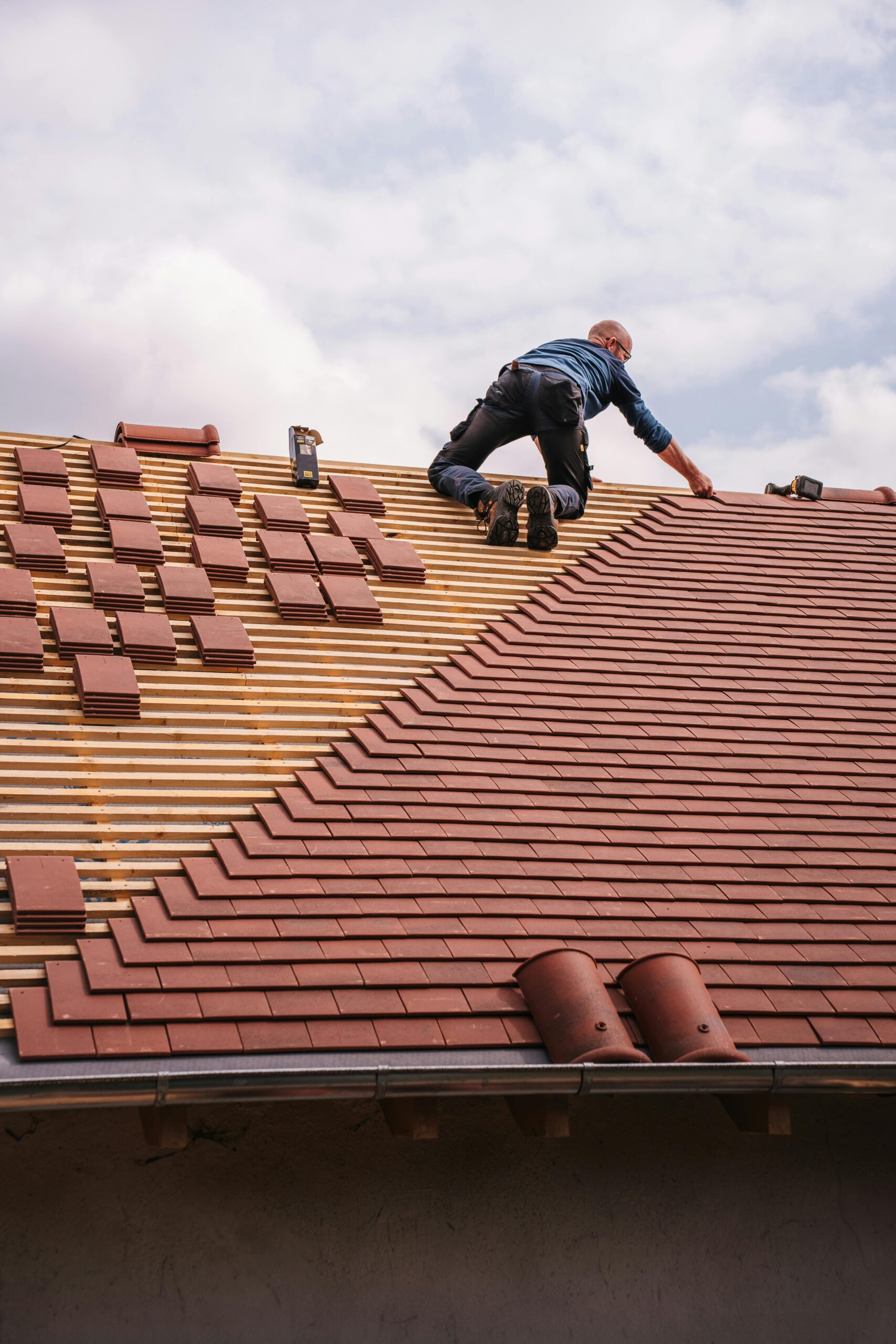 The best roofing replacement company with affordable solutions